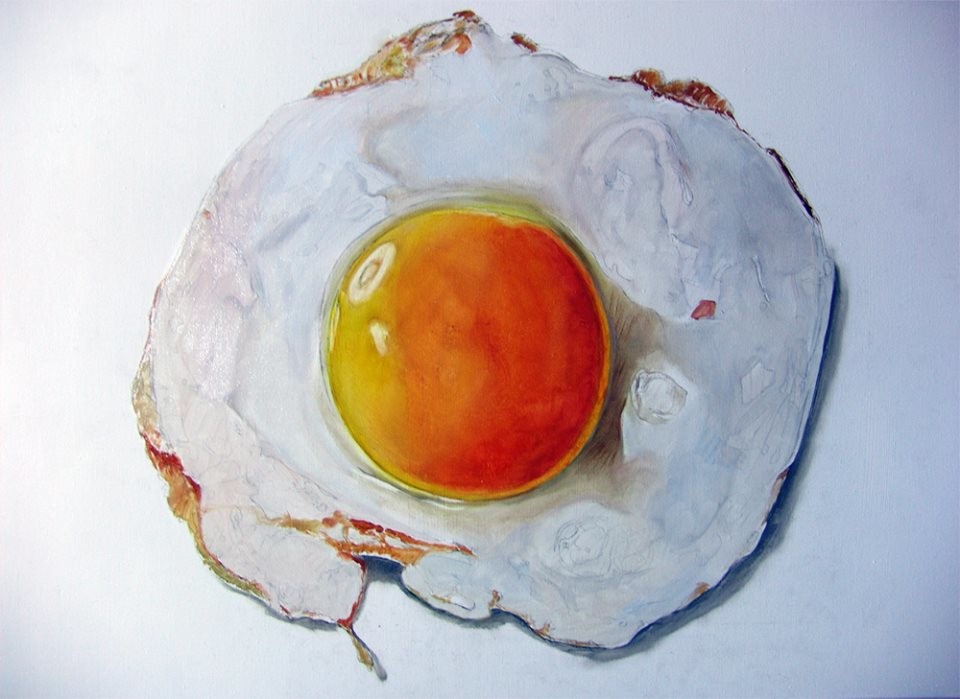 study_of_hyperrealistic_fried_egg_by Dutch Artist Tjalf Sparnaay_1